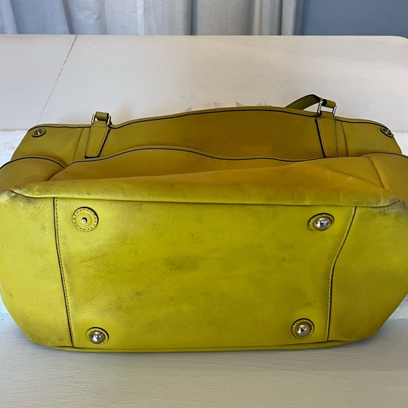 COACH-Vibrant‎ Yellow Tote Bag-Fair Condition -PLEASE READ DESCRIPTION - Picture 15 of 16